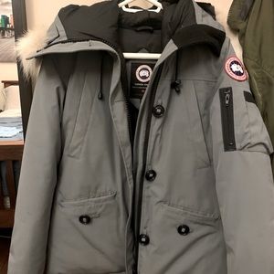 Canada Goose (like new) size medium